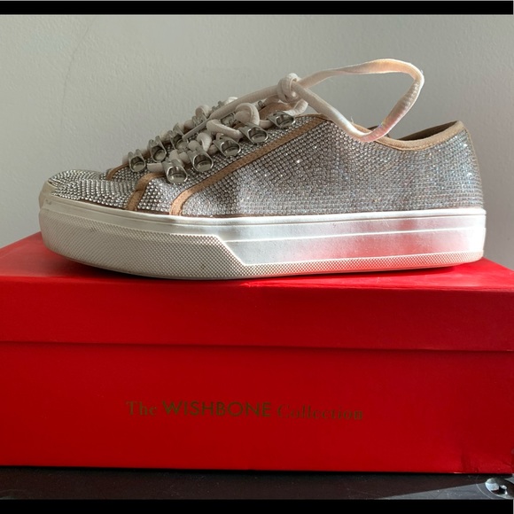 Shoes from the wishbone . Everyone loves - Picture 2 of 2